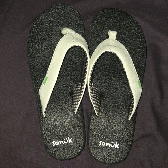 Sanuk Size 9 Women's Yoga Mat Sandals, White And Black, Never Worn - Picture 1 of 6